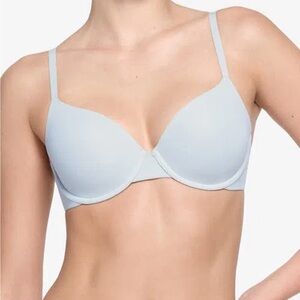 Skims Fits Everybody T Shirt Bra (Opal)